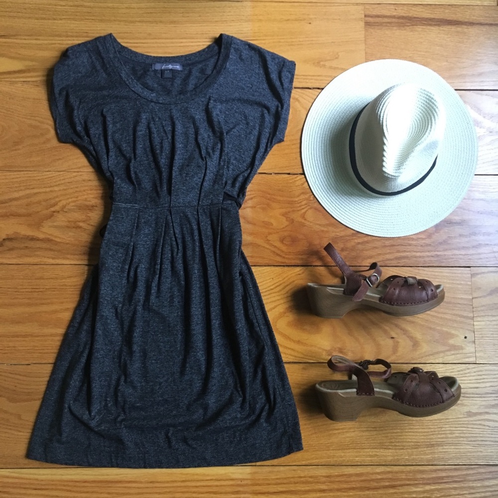 Grey short sleeve knit dress with black tie